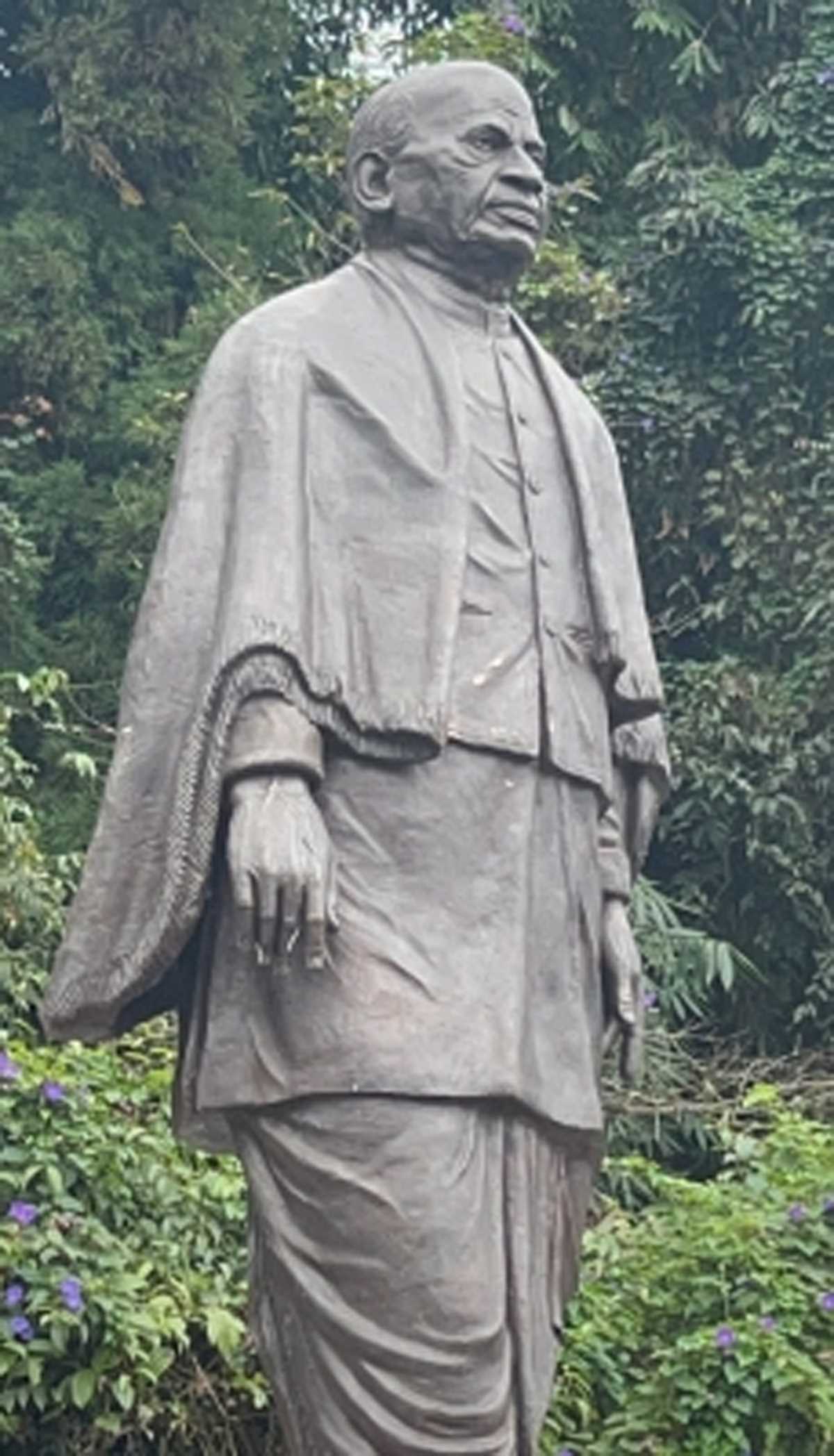 संविधान सदन के केंद्रीय कक्ष में सरदार वल्लभ भाई पटेल को दी गई श्रद्धांजलि